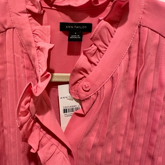 NWT Pink Ann Taylor Blouse Size Small - Picture 3 of 3